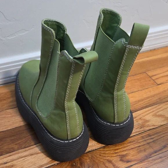 Dolls Kill Green Combat Boots with Elastic Panels - Picture 9 of 15